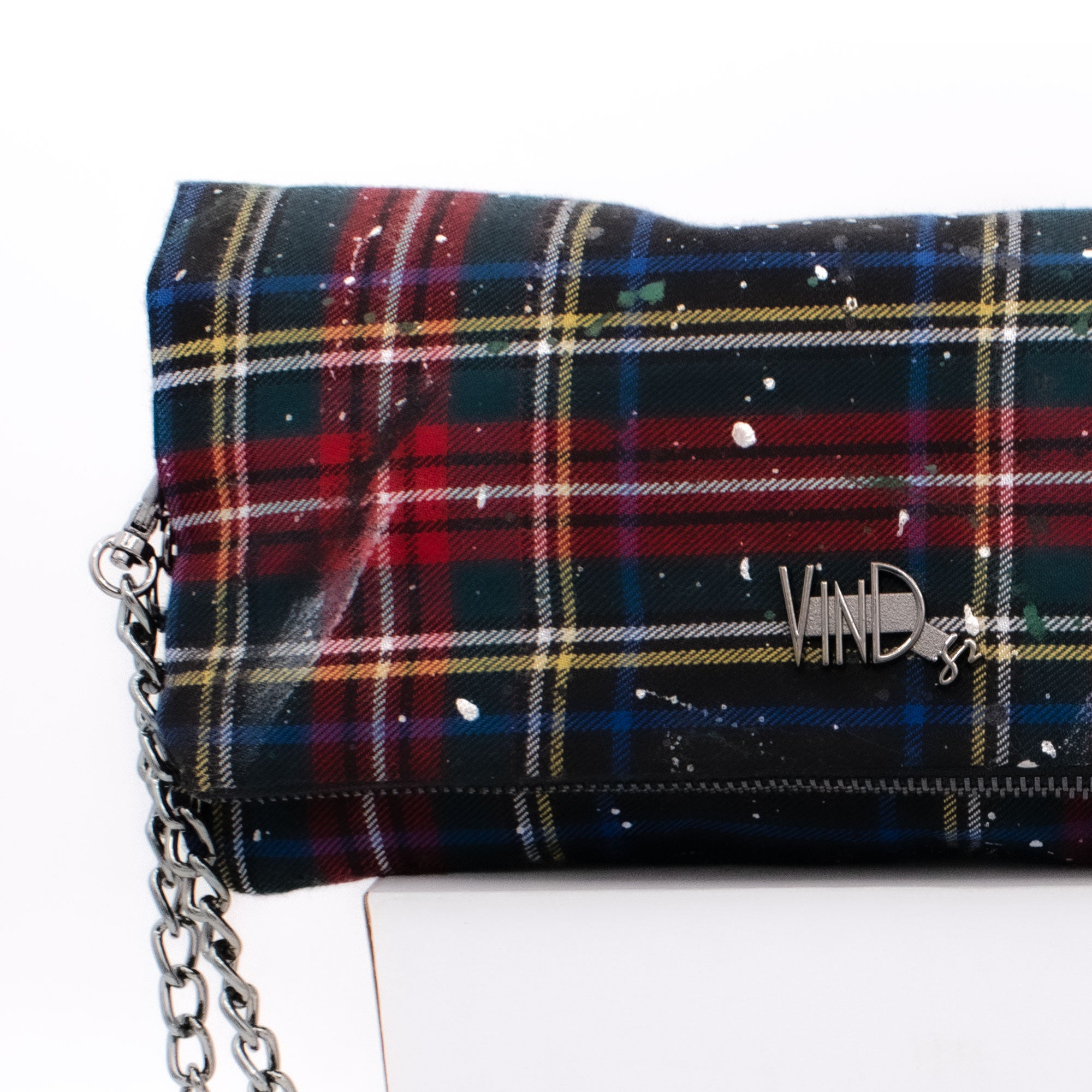 MELANIE BLACK RED CLUTCH: Χειροποίητο τσαντάκι φακελος, καρό καμπαρντίνα