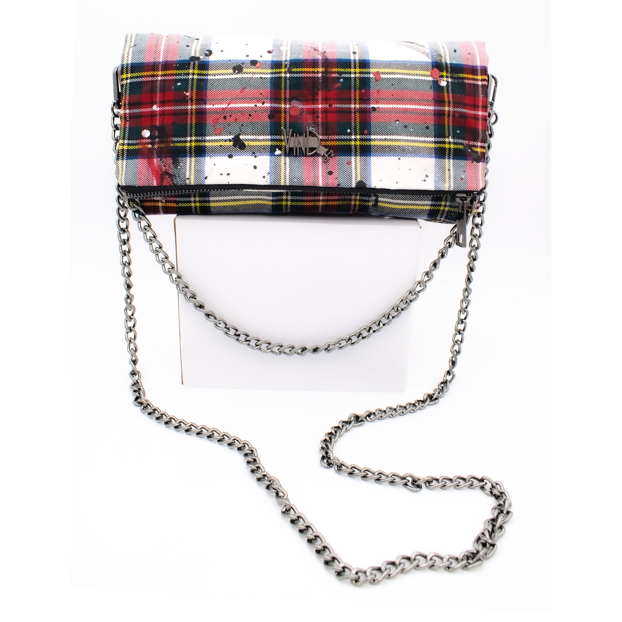 MELANIE OFF WHITE RED CLUTCH: Χειροποίητο τσαντάκι φακελος, καρό καμπαρντίνα