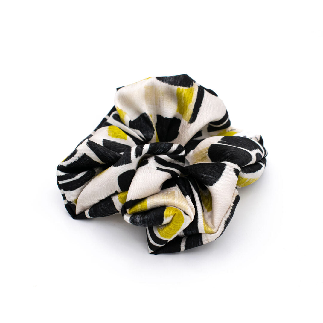 ASILAH: Χειροποίητο Εμπριμέ λαστιχάκι μαλλιών scrunchie, beige, black