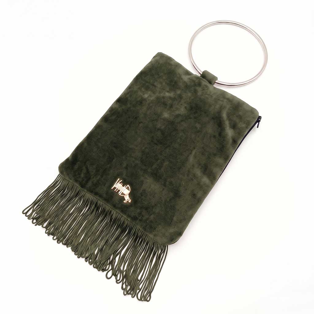 MOSS GREEN: HALO RING λαδί χειροποίητη βελούδινη τσάντα με μεταλλικό κρίκο και κρόσσια
