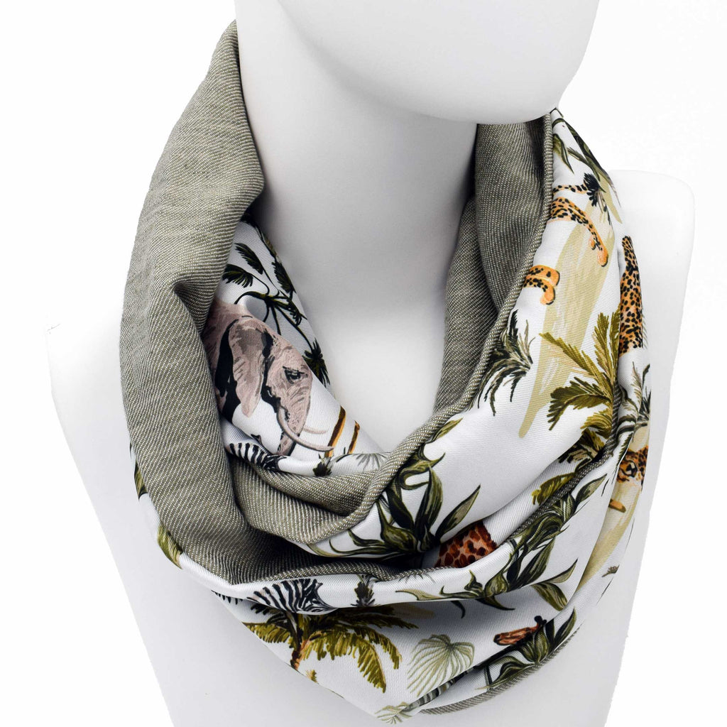 MEEKA OLIVE: Ανάλαφρο Infinity φουλάρι σατεν, λινό, με palm trees, zebra, giraffe και elephant pattern