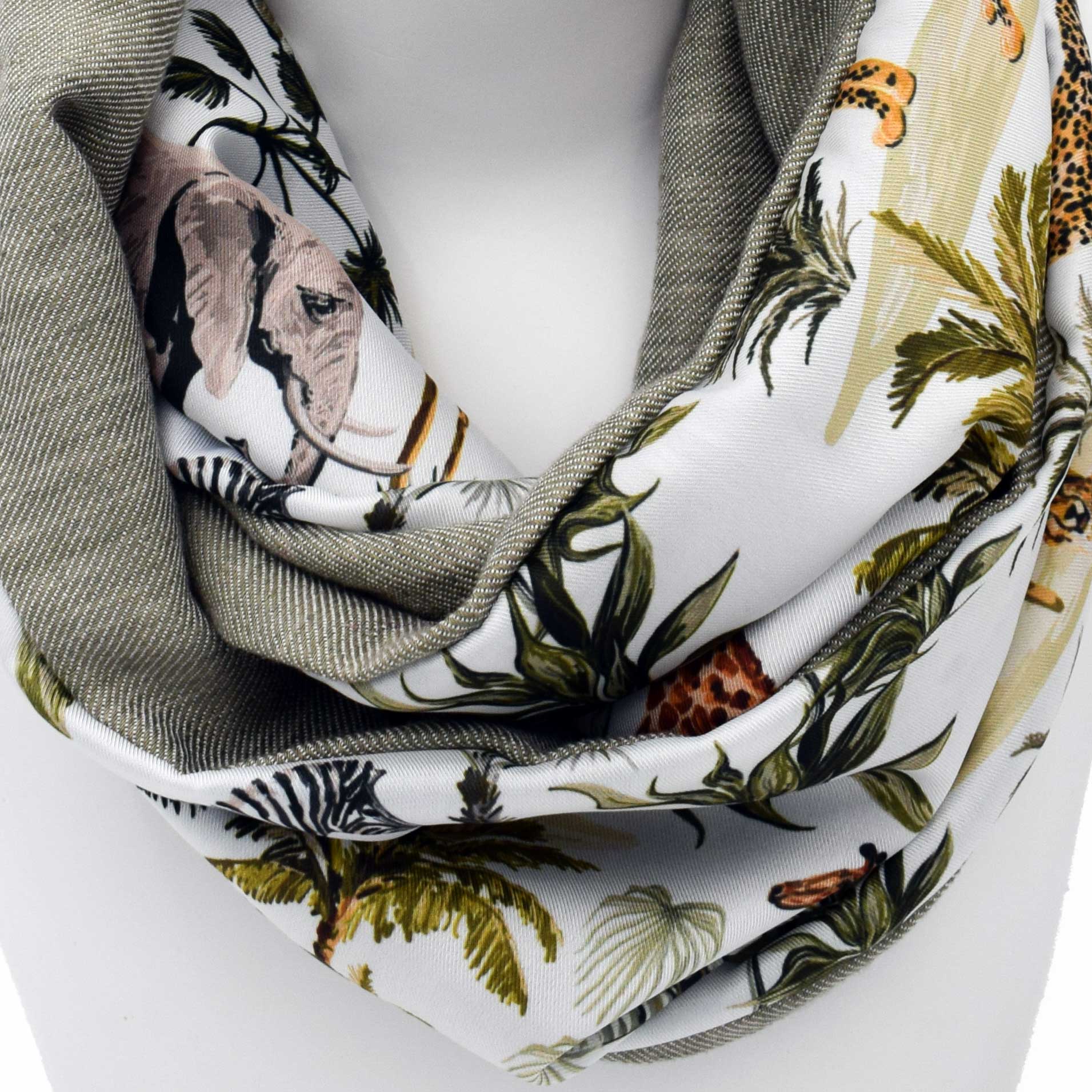 MEEKA OLIVE: Ανάλαφρο Infinity φουλάρι σατεν, λινό, με palm trees, zebra, giraffe και elephant pattern