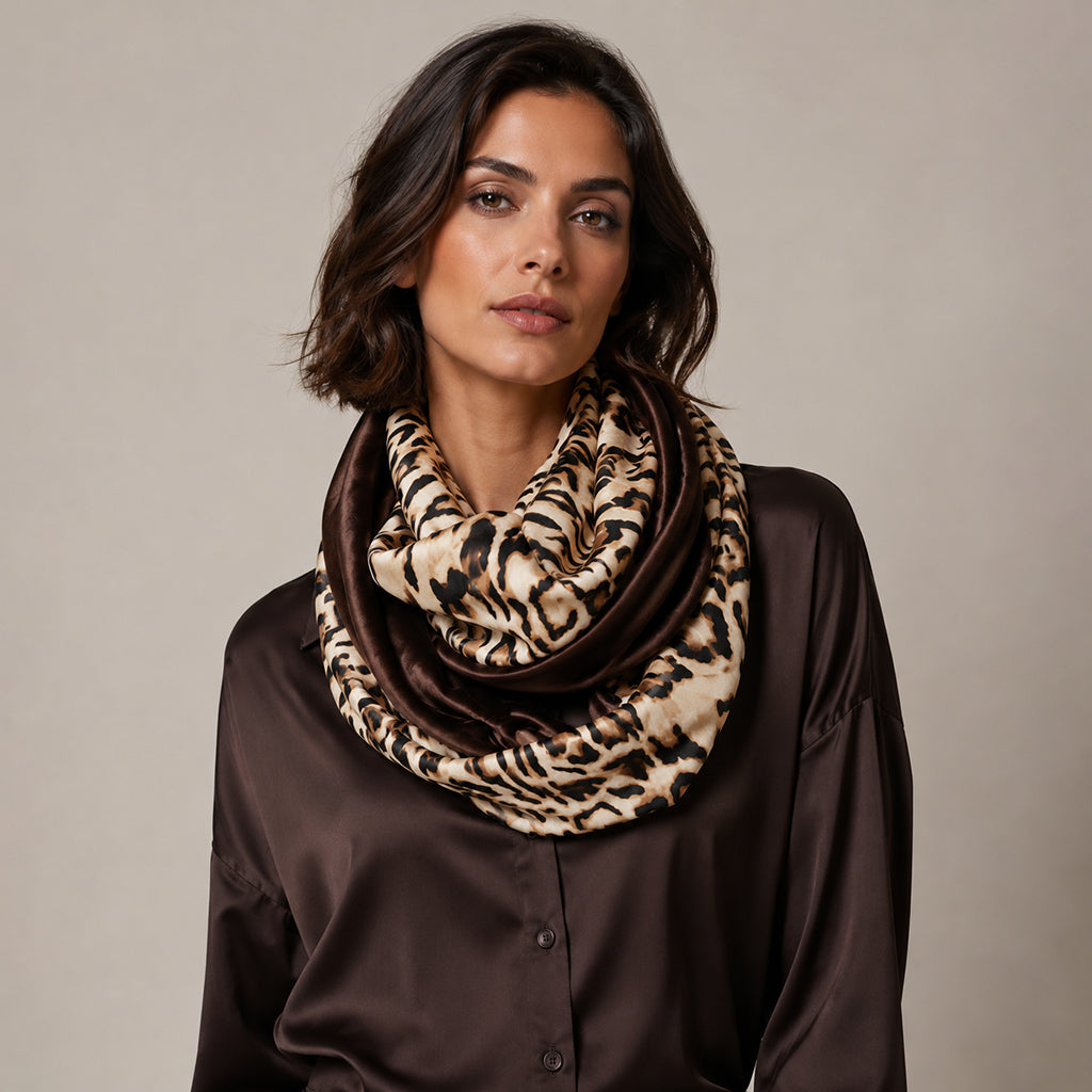 HAFSA leopard Infinity φουλάρι διπλής όψης από σατέν και βελούδο
