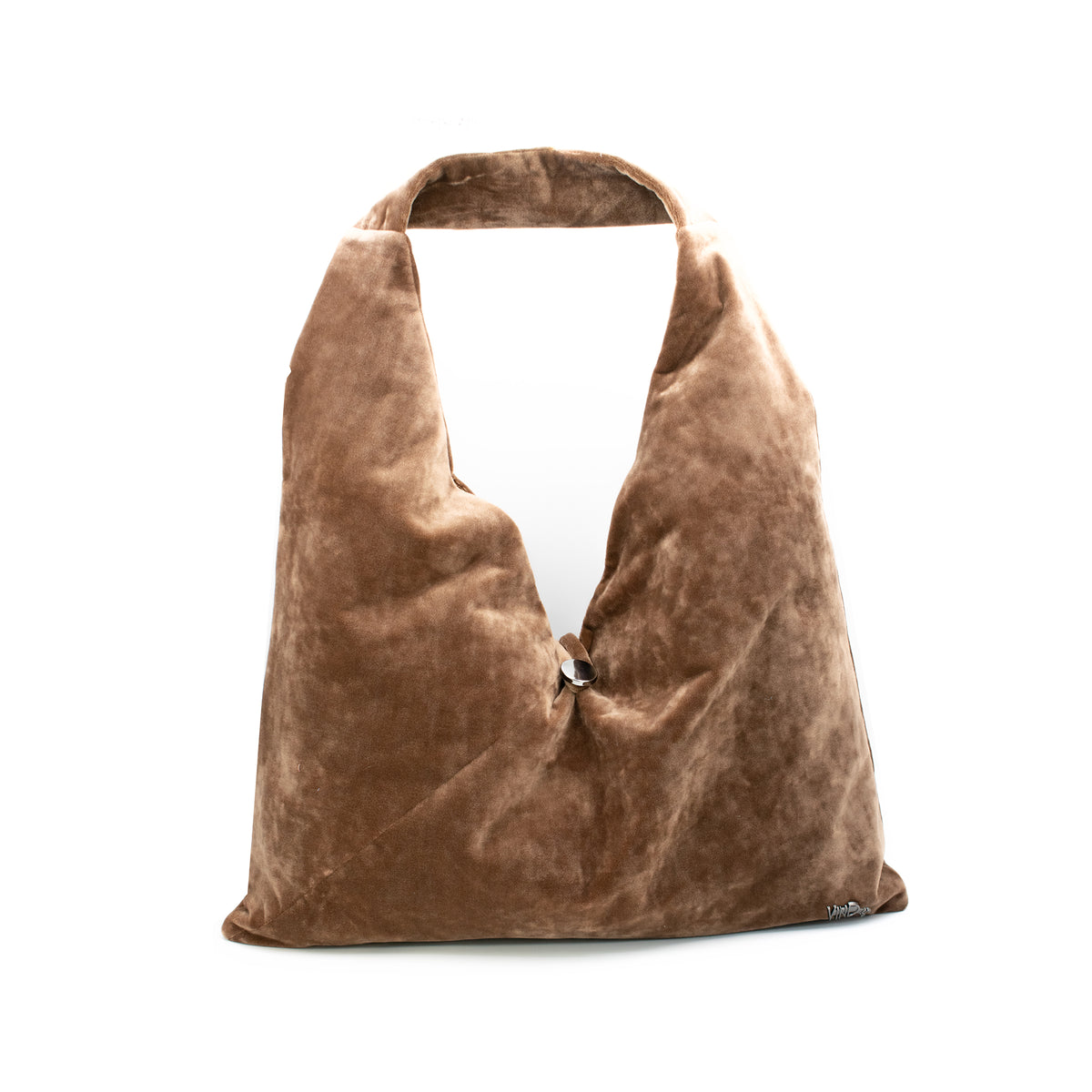 OVERSIZED καφέ βελούδινη τσάντα shopper σε λευκό φόντο