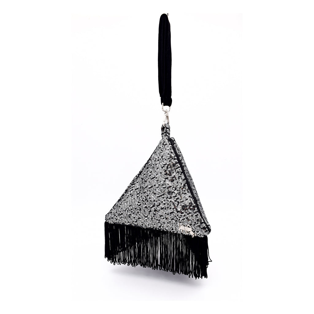 PYRAMID | Χειροποίητη Τσάντα Πυραμίδα με Παγιέτες με κρόσσια - Silver με Κρόσσια