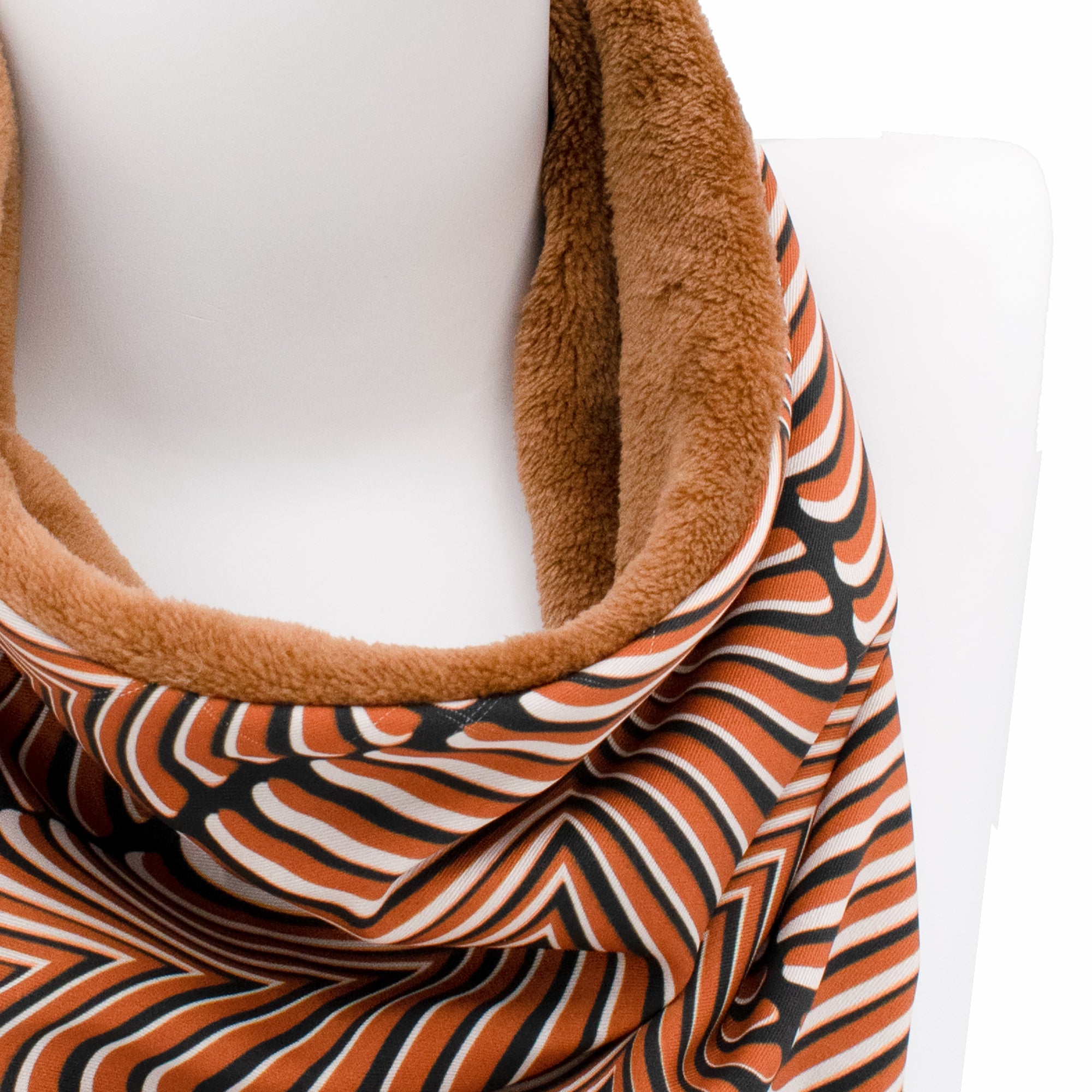 ΤΡΙΓΩΝΟ SNOOD VINCENCA: Χειροποίητο φουλάρι, σε κανελί, μαύρο