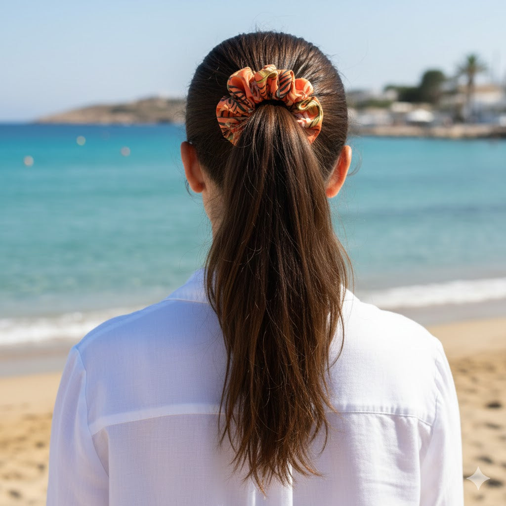 VIRGINIE ORANGE: Εμπριμέ λαστιχάκι μαλλιών scrunchie, τεχνητό μετάξι
