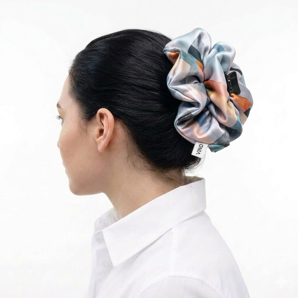 PEARL: Klammer μαλλιών, με σατέν στολισμα, με abstract stripes pattern