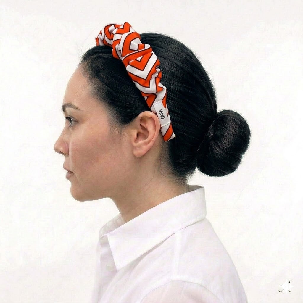 CORA ORANGE: Χειροποίητη στέκα, σατεν, με abstract shapes pattern