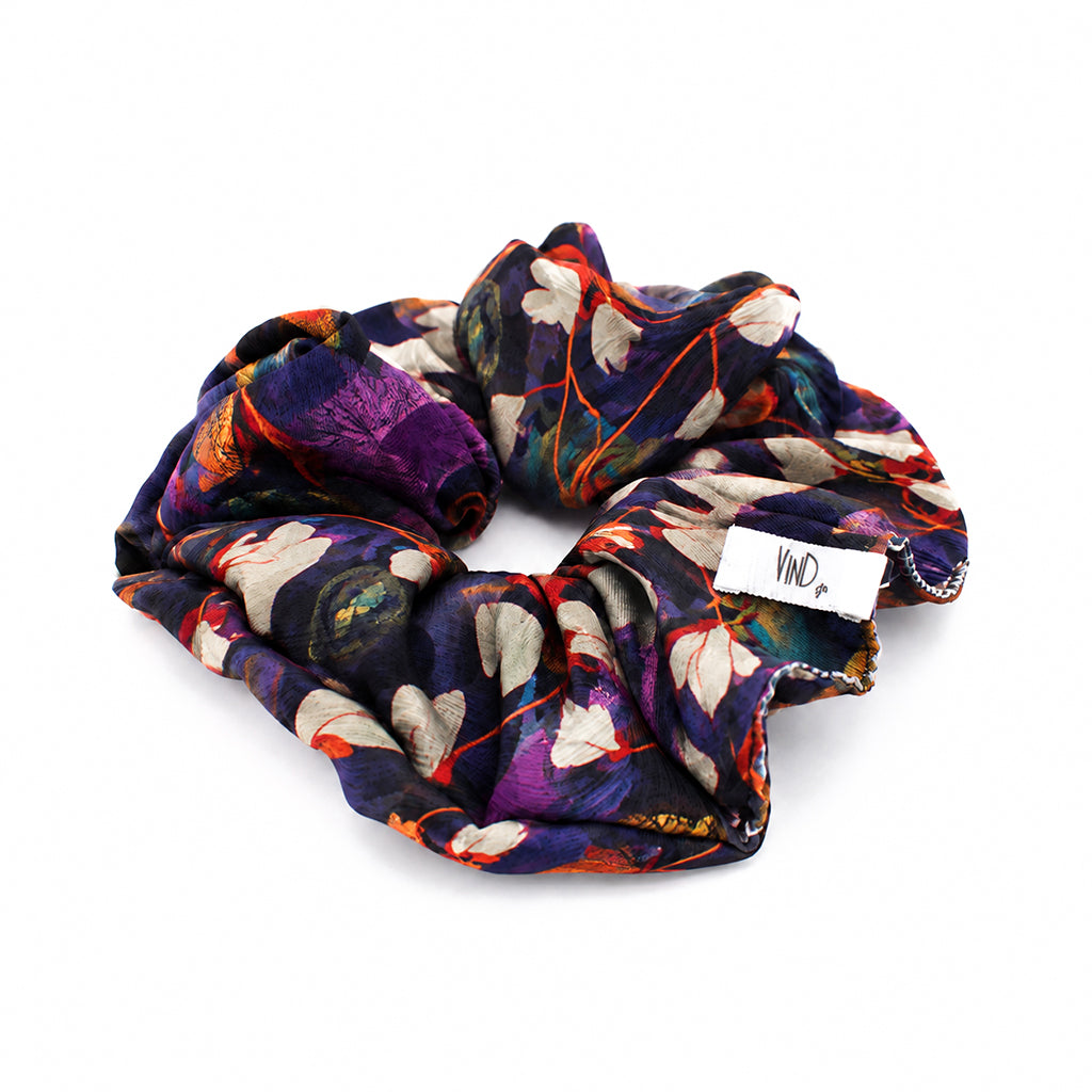 AMANDA πολύχρωμο floral satin scrunchie – VinD.gr