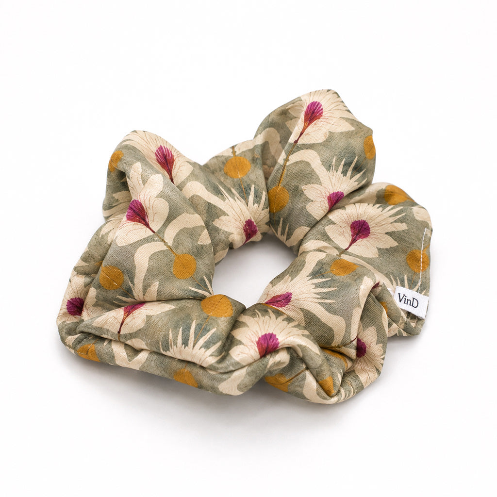 INES green ivory tribal floral satin scrunchie – VinD.gr