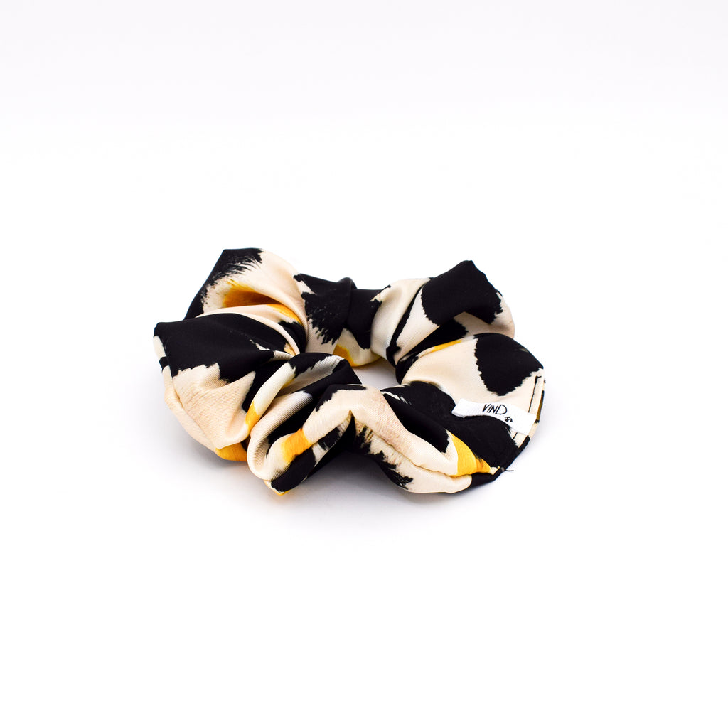 NOBU: Χειροποίητο Εμπριμέ λαστιχάκι μαλλιών scrunchie, mustard, ecru